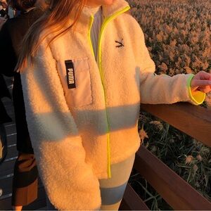 Puma Off-White Fleece Jacket (Korea)